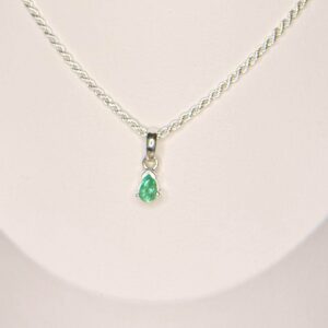 Collar de Esmeralda Talla Pera Ref 263004